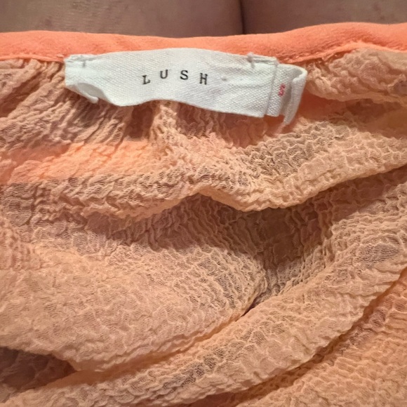 ⭐️3 For $25 Lush Peach Ruffle Women's Top - Picture 6 of 8